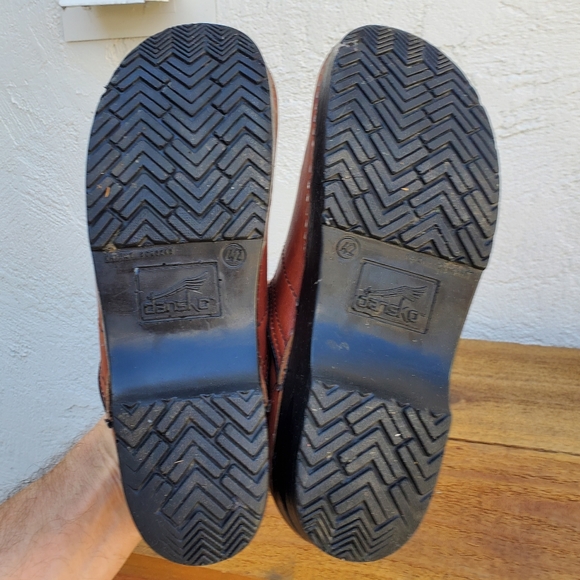 Dansko Size 42 Brown Leather Good to fair used Condition - Picture 5 of 7